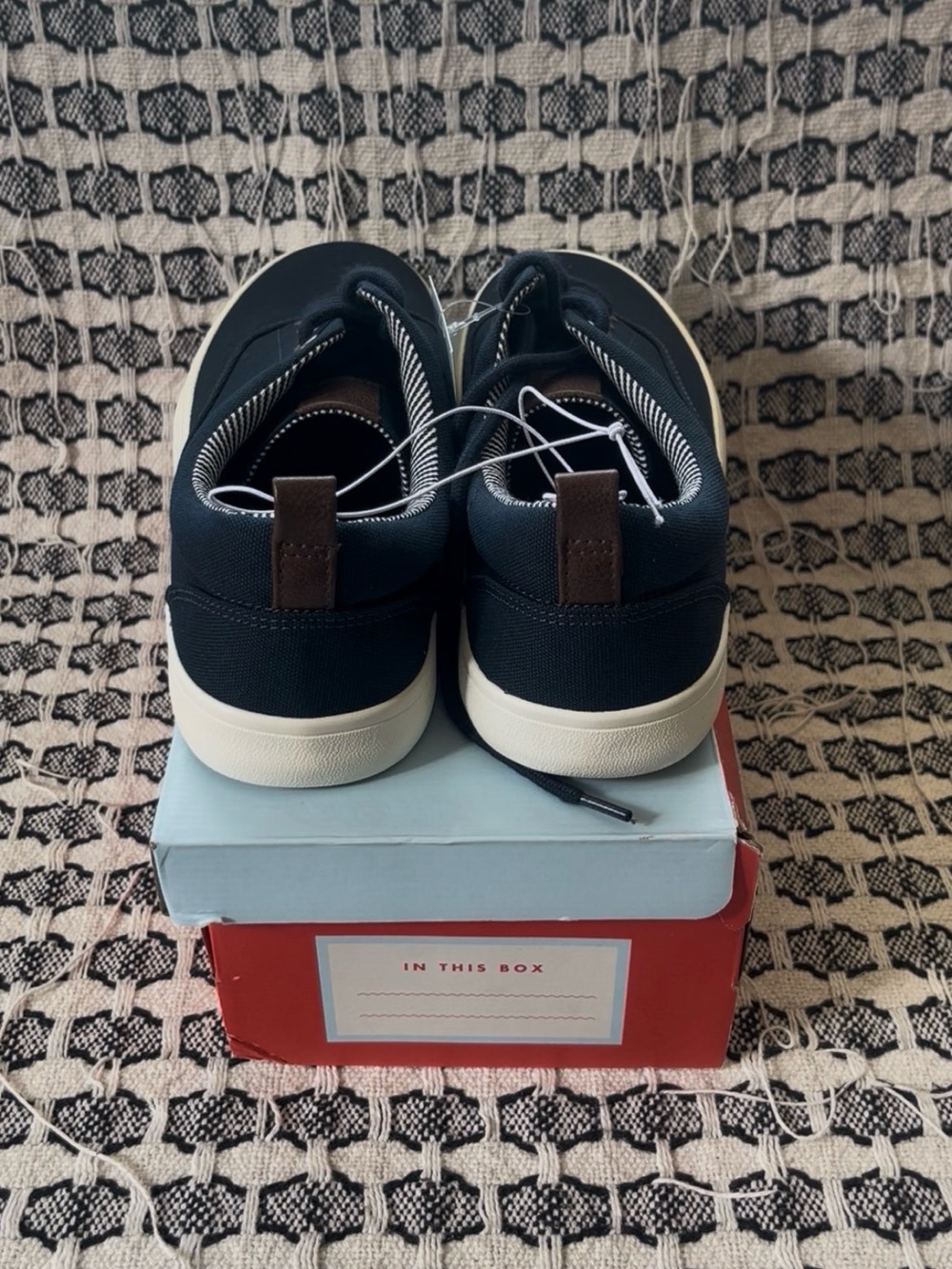 Cat & Jack Navy and White Kids Lace-Up Jett Sneakers - Picture 5 of 7